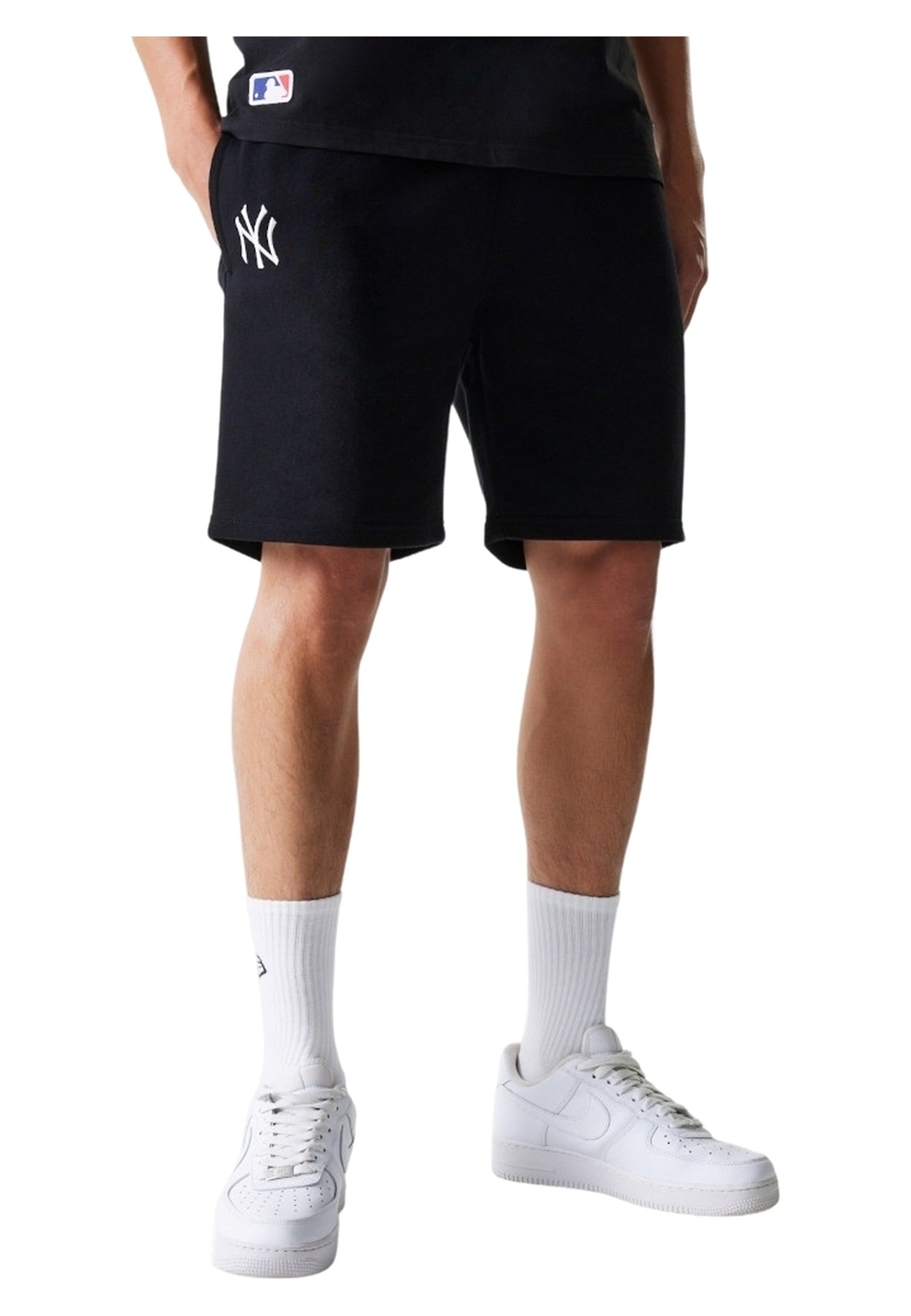 BERMUDA NEW ERA NEGRA YANKEES MLB MIDO LOGO SHORT