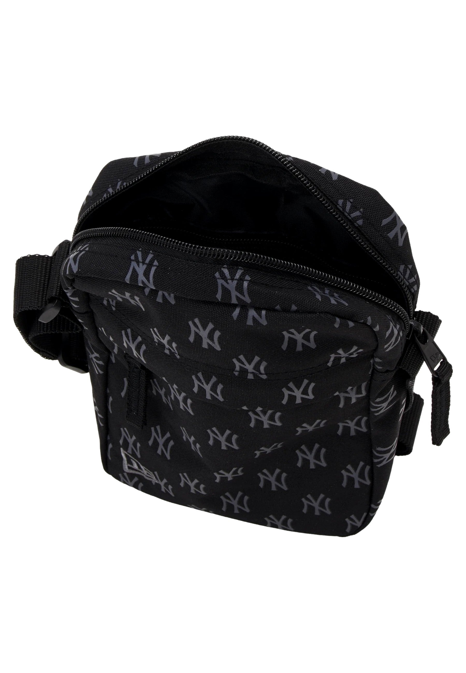 BOLSO NEW ERA NEGRO YANKEES MONOGRAM SIDE BAG NEYYAN