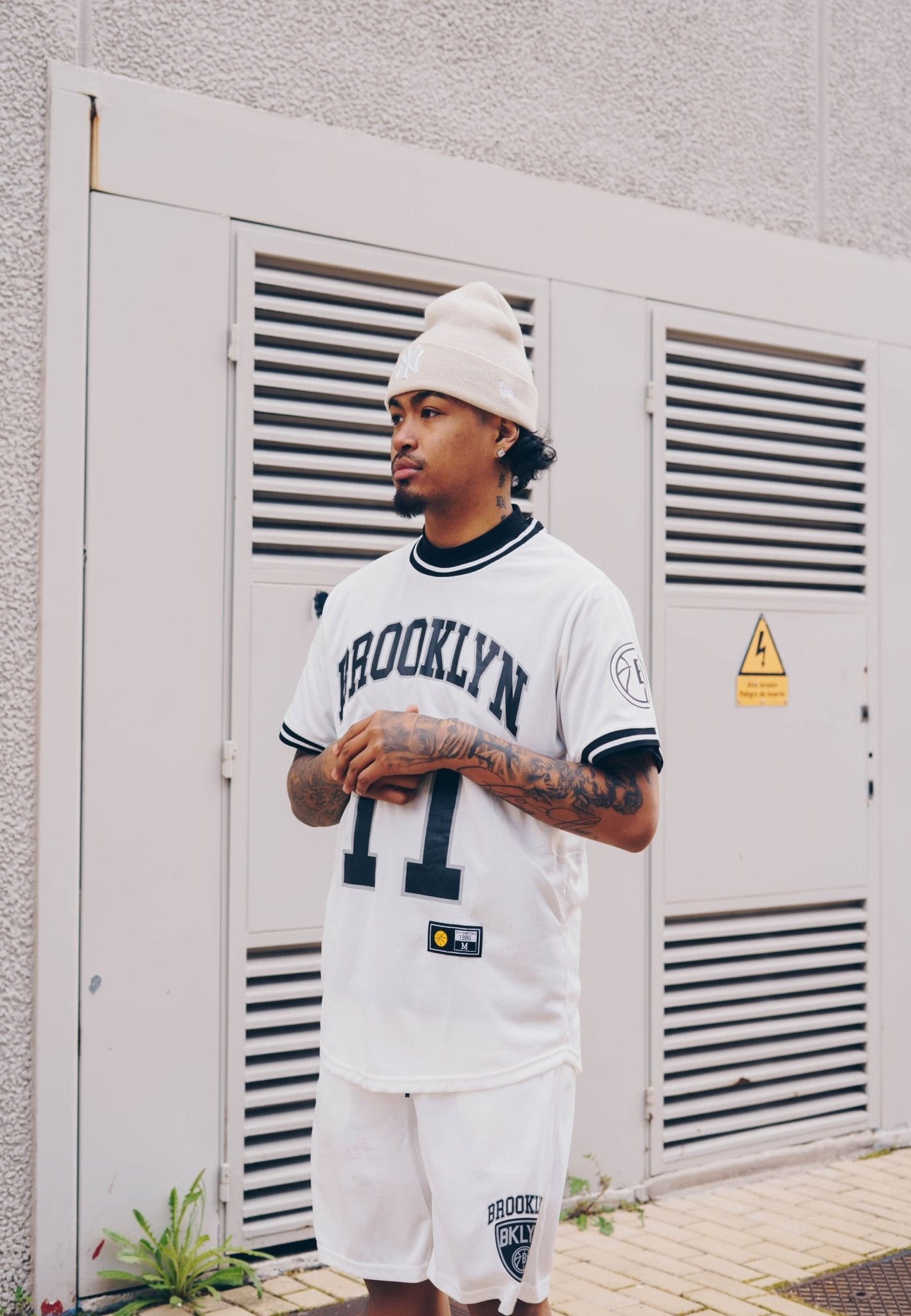 CAMISETA BLANCA BROOKLIN 11 SPORT TEE - AREA ZERO