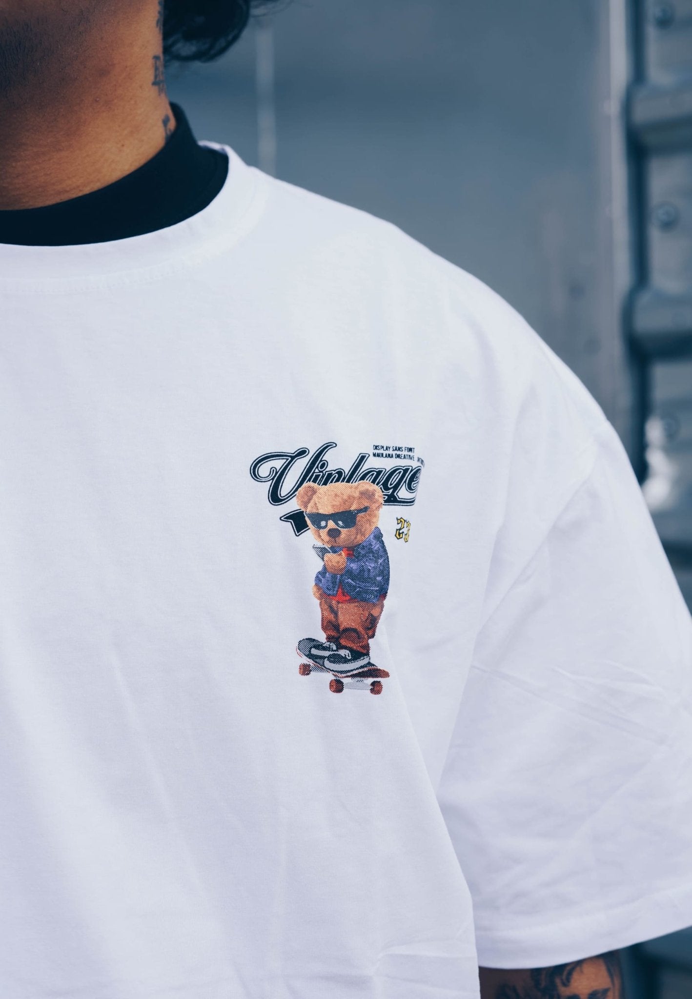 CAMISETA BLANCA VANTAGE BEAR OVERSIZED TEE - AREA ZERO