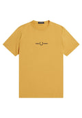 CAMISETA FRED PERRY MOSTAZA EMBROIDERED LOGO T-SHIRT