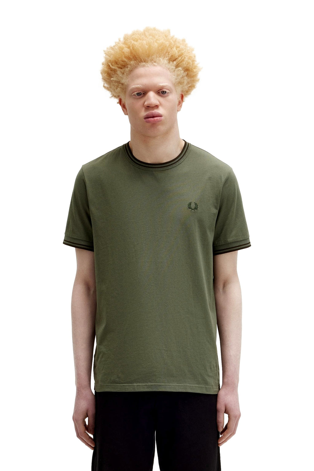 CAMISETA FRED PERRY VERDE CONTRAST RIBETED NECK W49 TEE