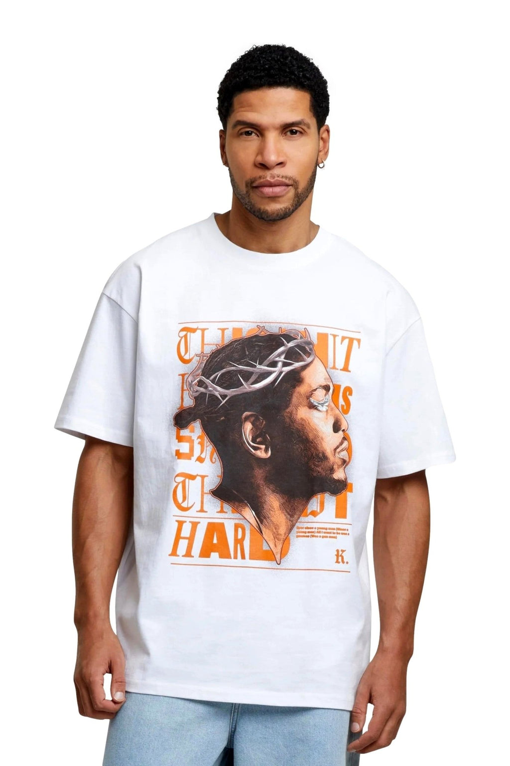CAMISETA MISTER TEE BLANCA KENDRICK LAMAR OVERSIZED TEE - AREA ZERO