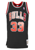 CAMISETA MITCHELL AND NESS NEGRA BULLS SCOTTIE PIPPEN 33 1995-96