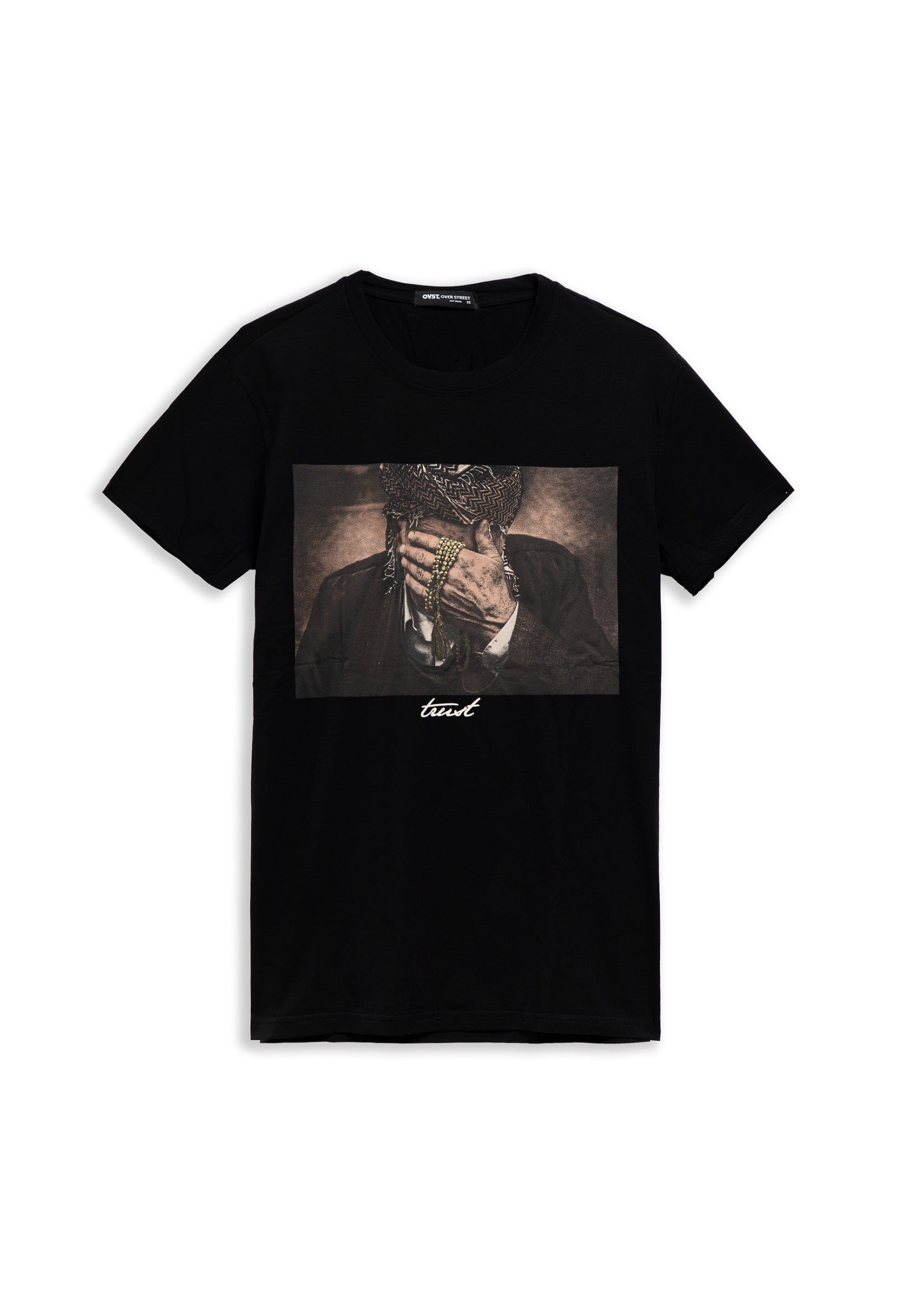CAMISETA NEGRA OLD MAN PRAYER BEADS SLIM FIT TEE