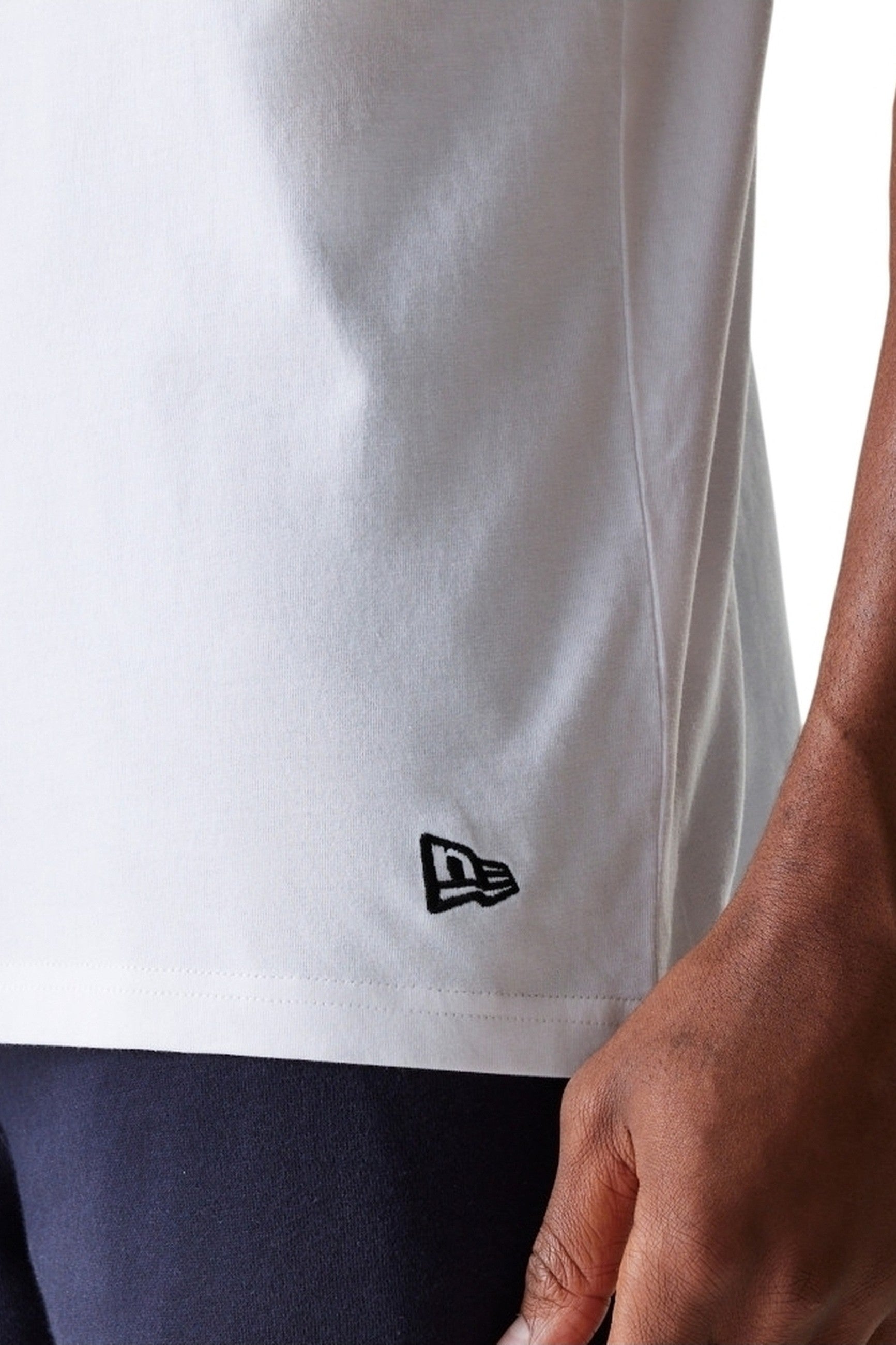 CAMISETA NEW ERA BLANCA TIRANTES YANKKES MIDI LOGO SLEEVELESS TEE