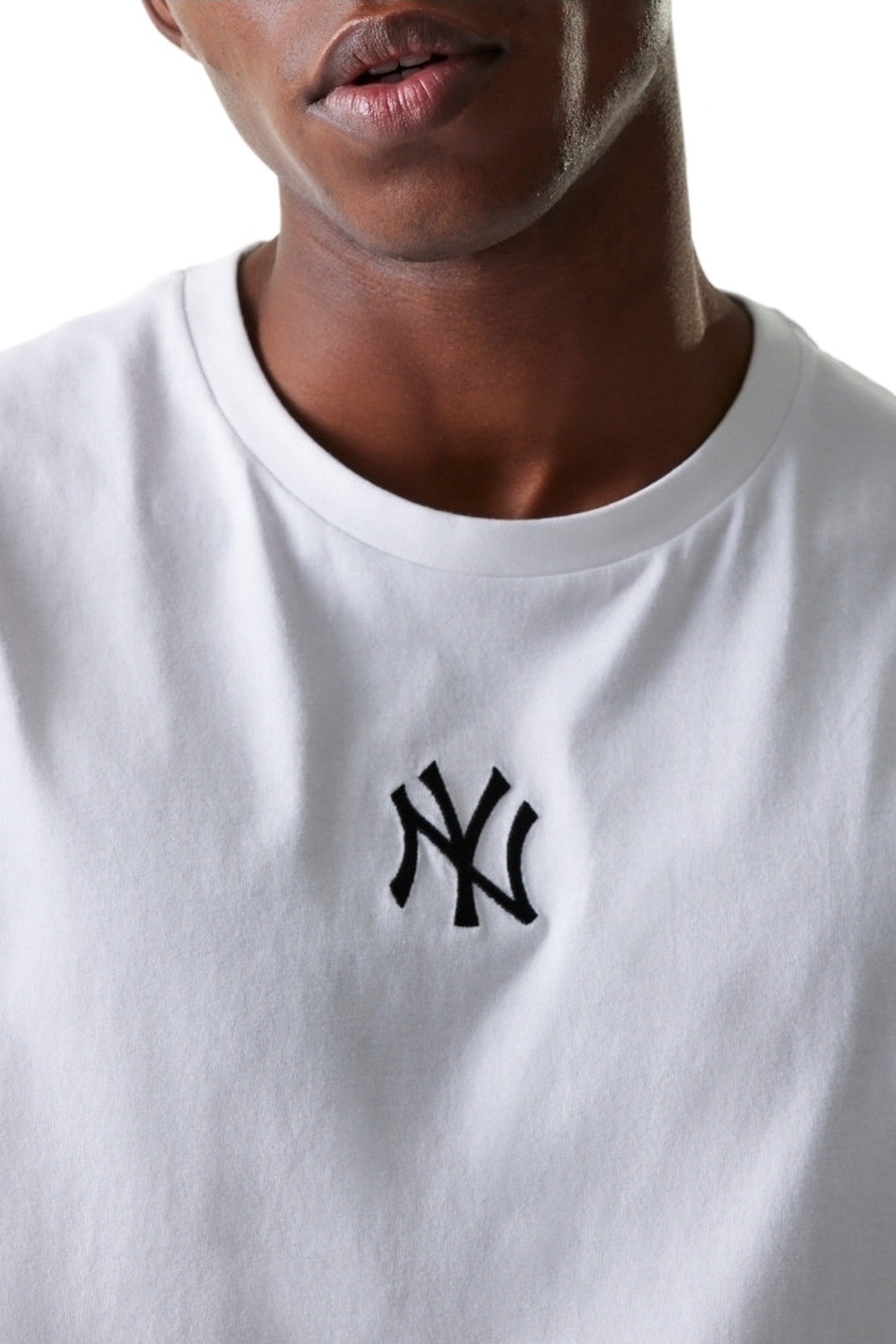 CAMISETA NEW ERA BLANCA TIRANTES YANKKES MIDI LOGO SLEEVELESS TEE