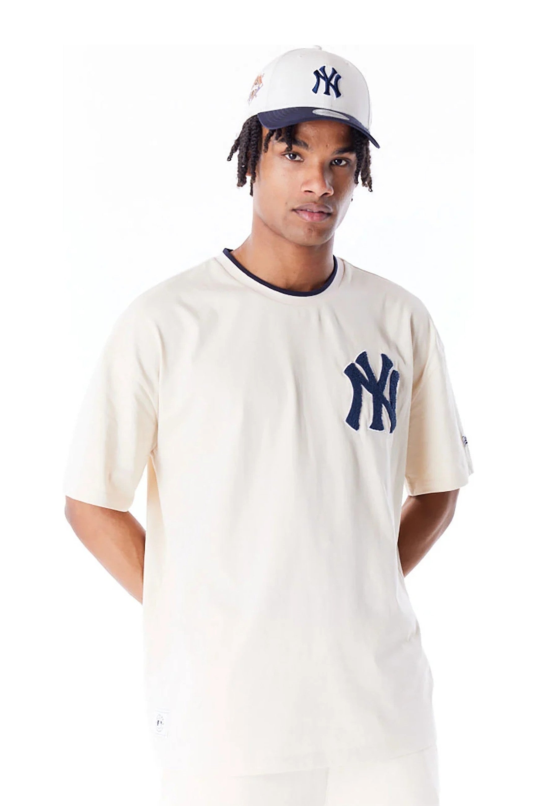 CAMISETA NEW ERA BLANCA YANKEES WRLD SERIES DRP SHLDR TEE NEYYAN