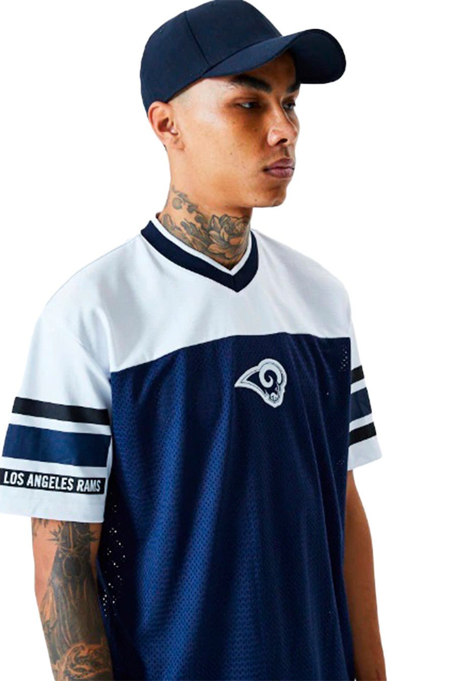 CAMISETA NEW ERA MARINO RAMS JACQUARD OVERSIZED MESH TEE LOSRAM - AREA ZERO