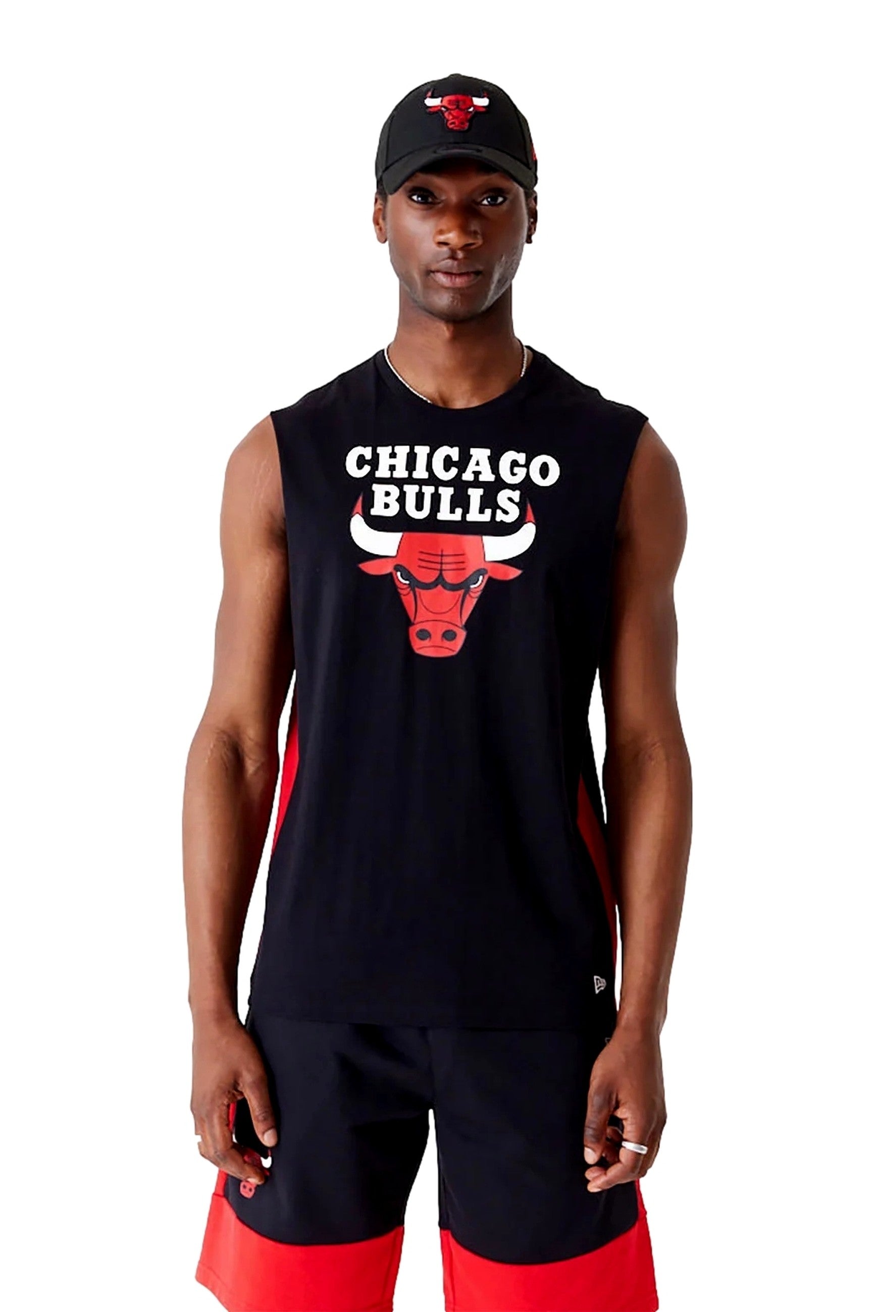 CAMISETA NEW ERA NEGRA BULLS COLOR BLOCK SLVLSS TEE CHIBUL