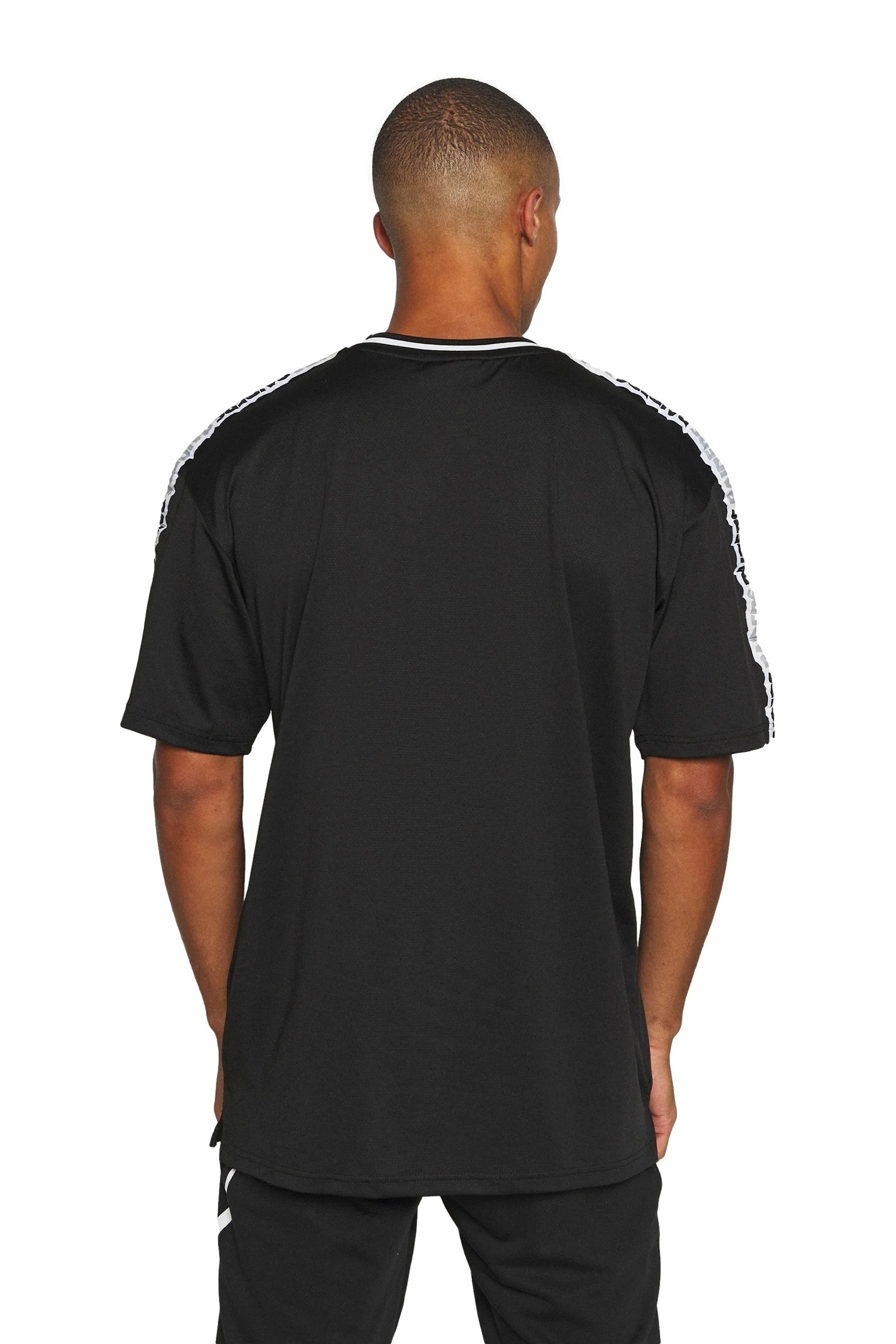 CAMISETA NEW ERA NEGRA RAIDERS NFL TAPING OVERSIZED TEE LASRAI