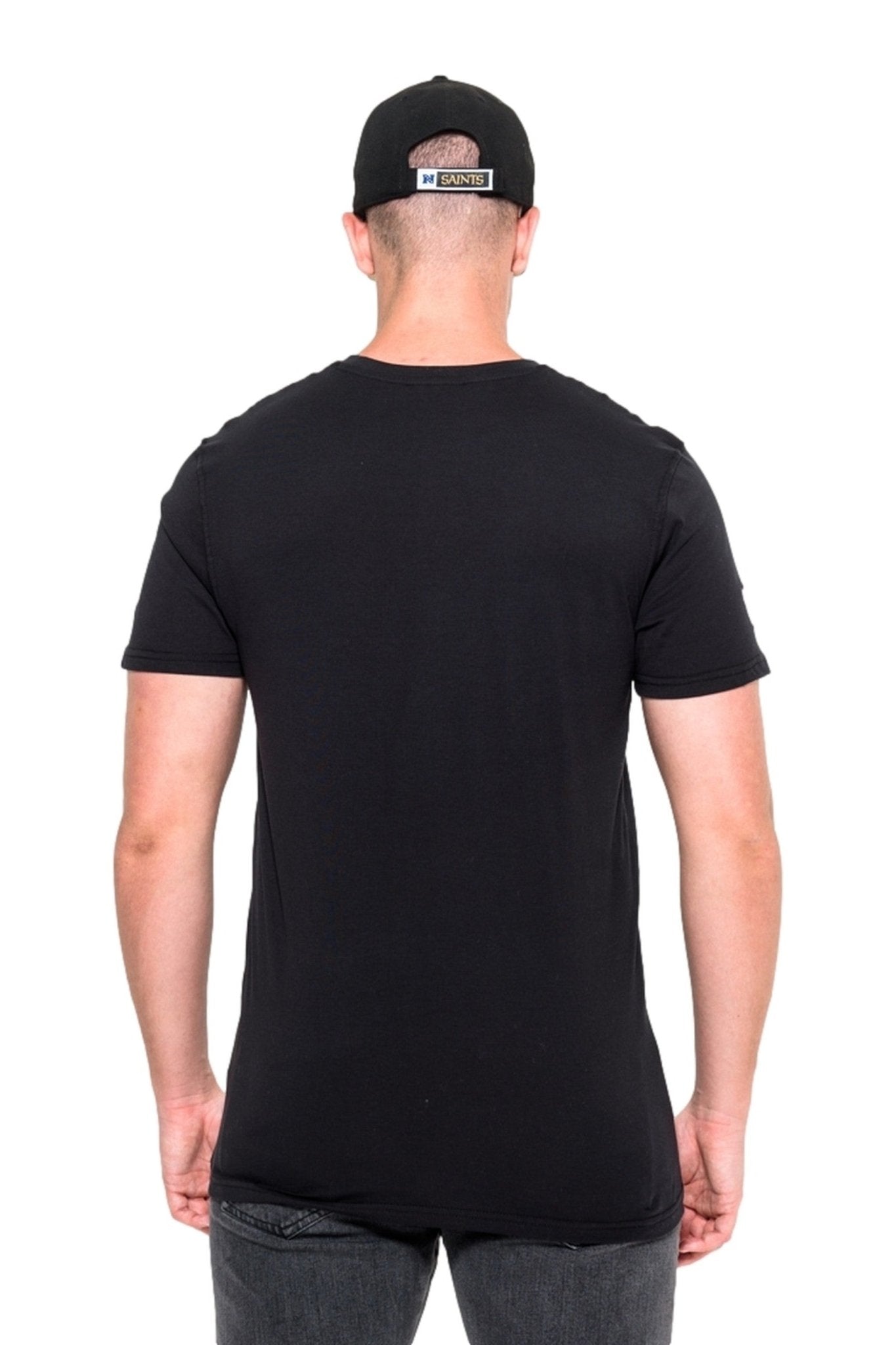 CAMISETA NEW ERA NEGRA SAINTS TEAM LOGO TEE - AREA ZERO