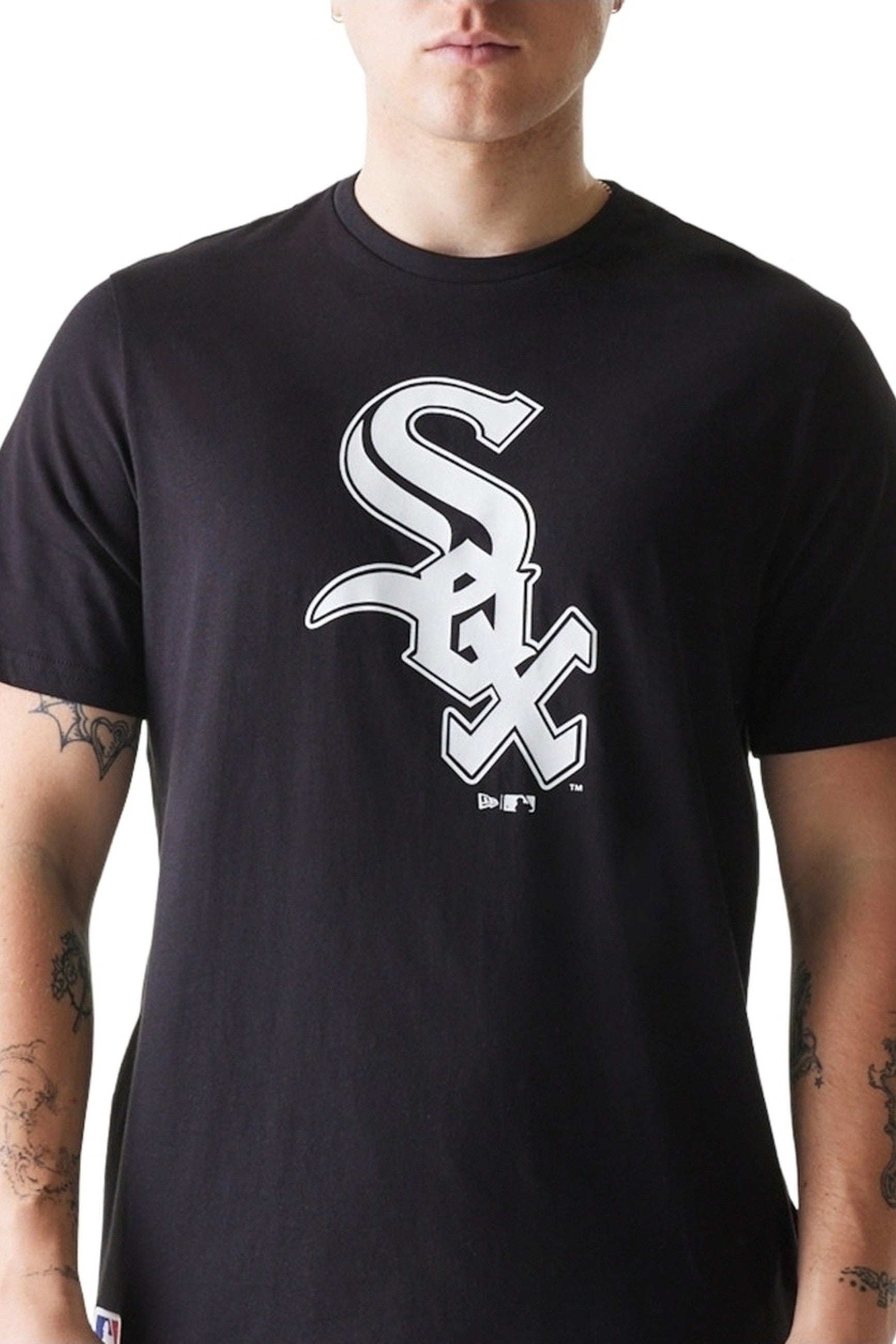 CAMISETA NEW ERA NEGRA WHITE SOX NOS MLB REGULAR TEE CHIWHI