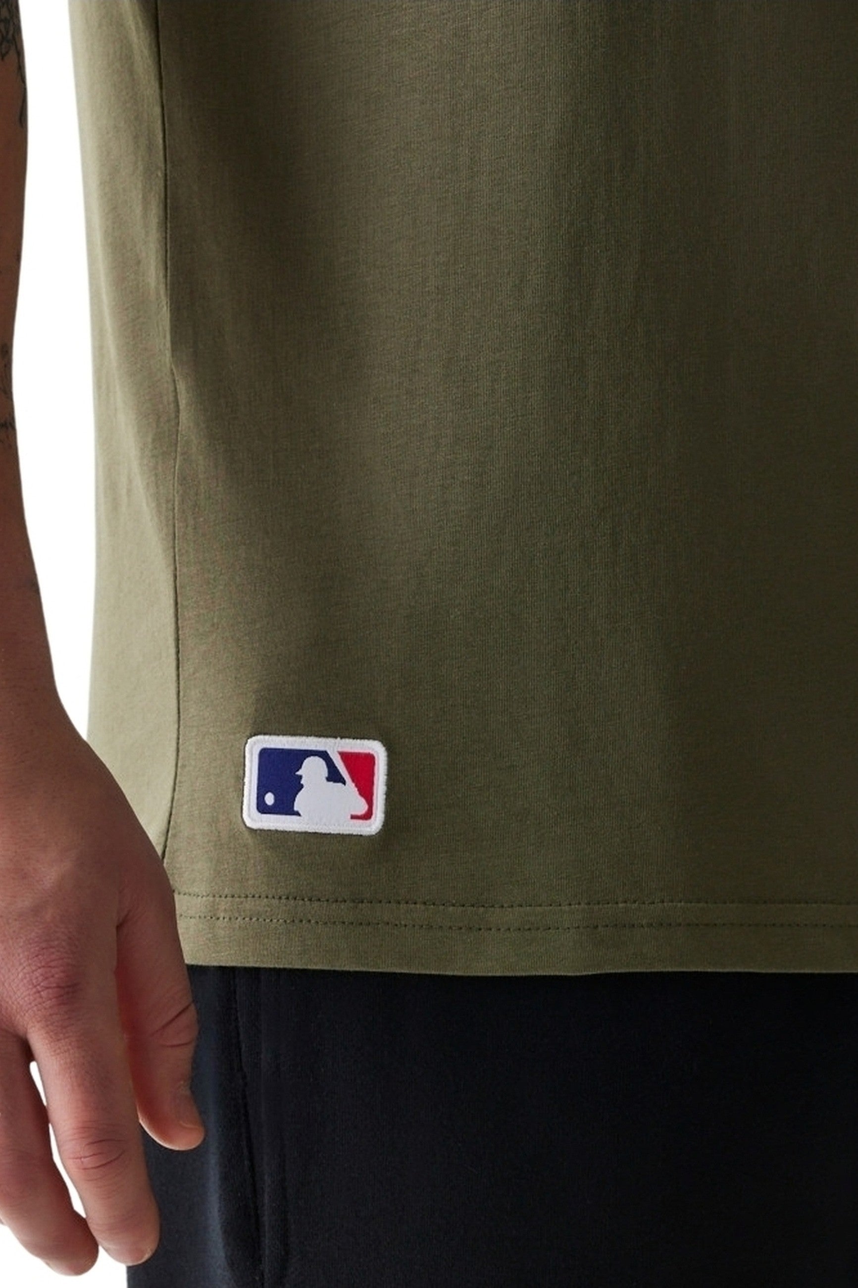CAMISETA NEW ERA VERDE YANKEES NOS MBL REGULAR TEE NEYYAN