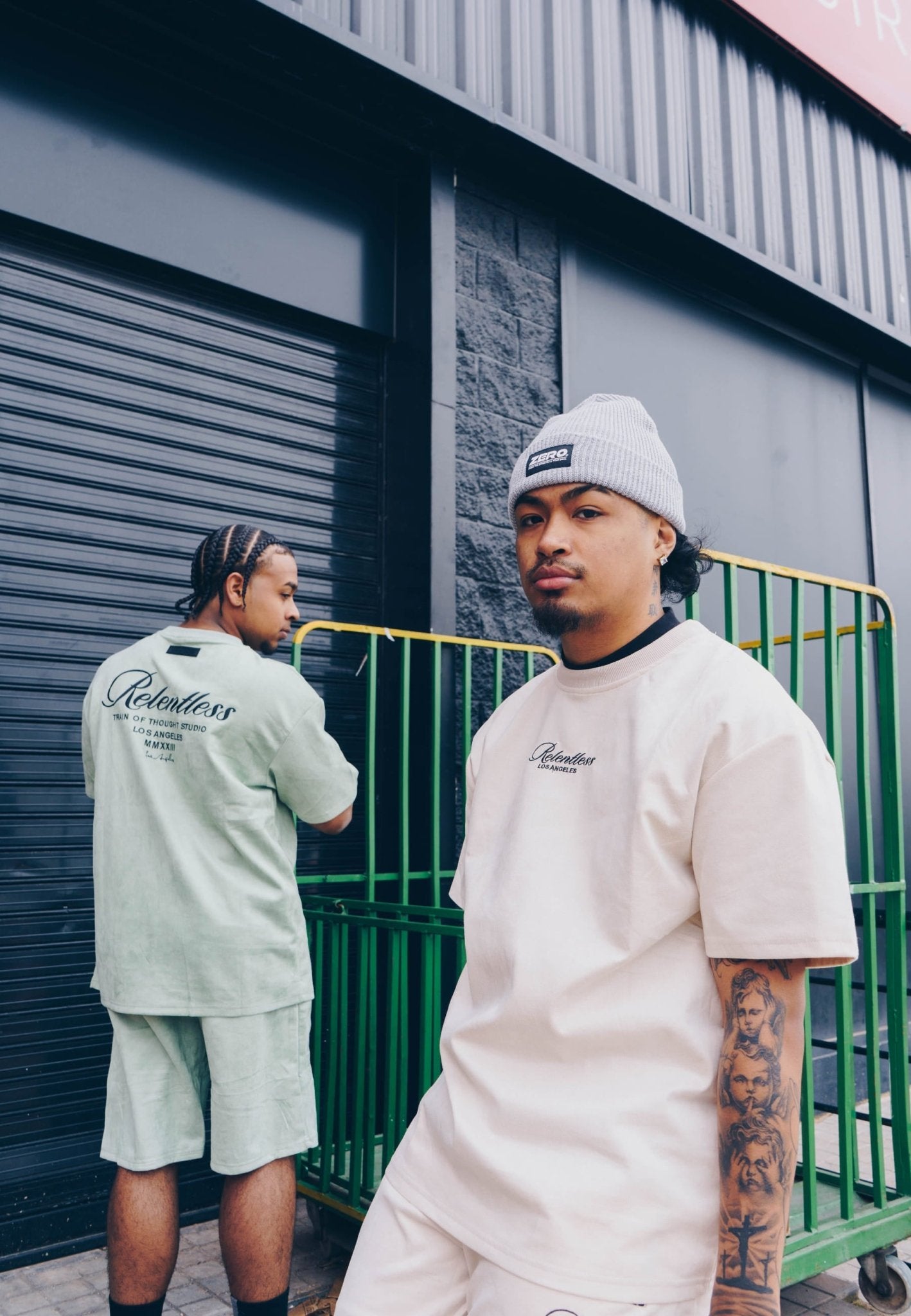 CAMISETA VERDE RELENTLESS OVERSIZED TEE - AREA ZERO