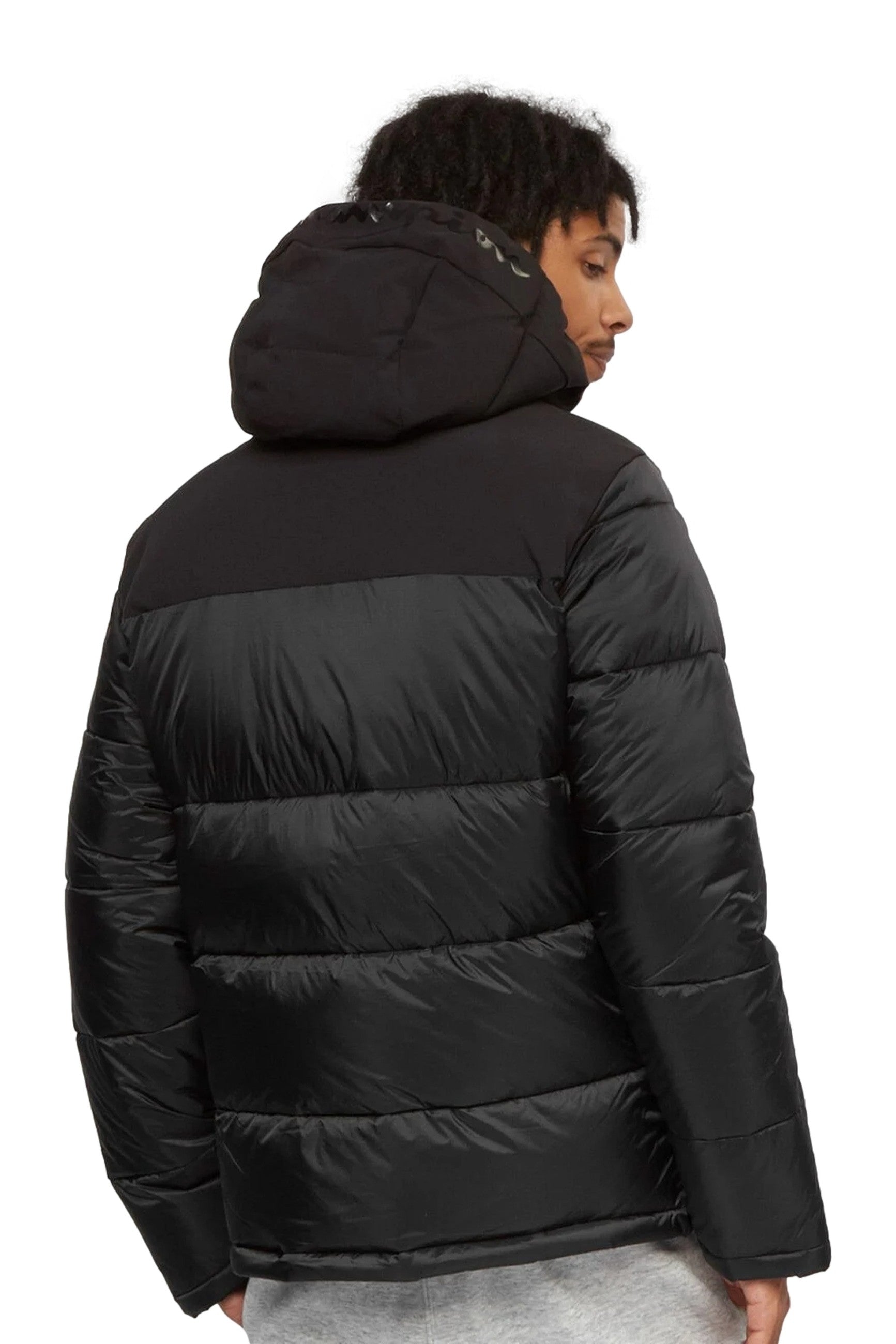 CAZADORA CHAMPION NEGRA SHOULDER PADDED JACKET