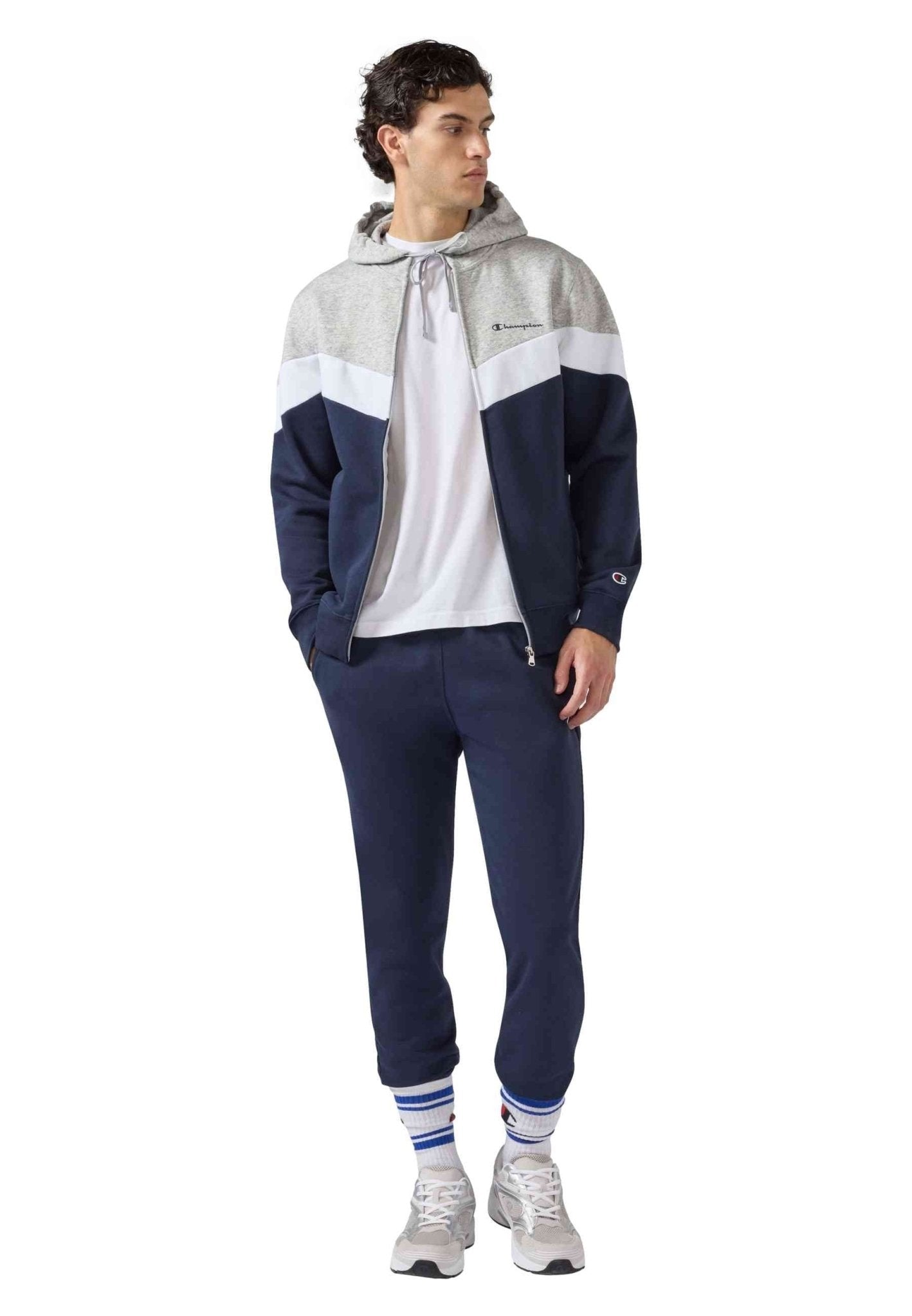 CHAQUETA CHAMPION GRIS CHEVRON HOODED ZIPPED JACKET - AREA ZERO
