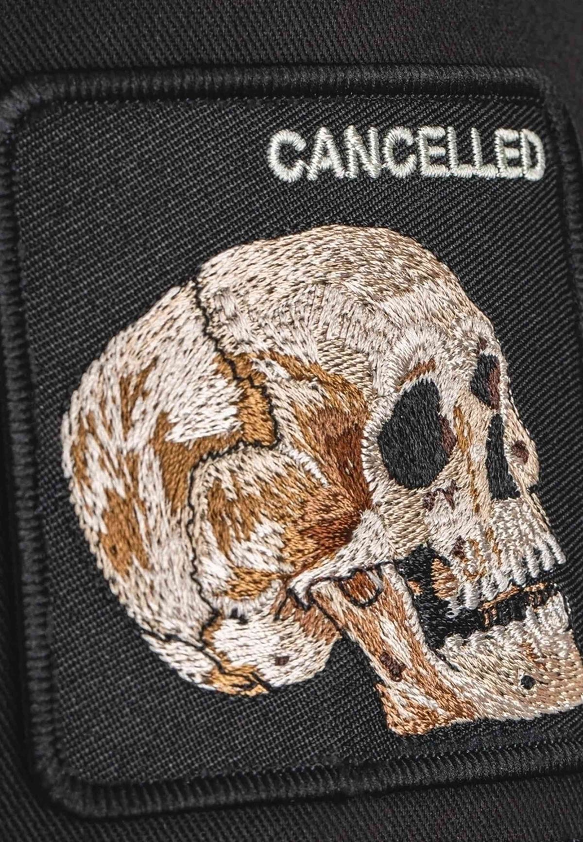 GORRA GOORIN BROS NEGRA SUEDE CANCELLED SKULL TRUCKER CAP