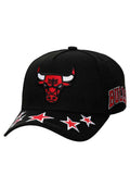 GORRA MITCHELL & NESS NEGRA BULLS NBA SHINNING STARS PRO SNAPBACK