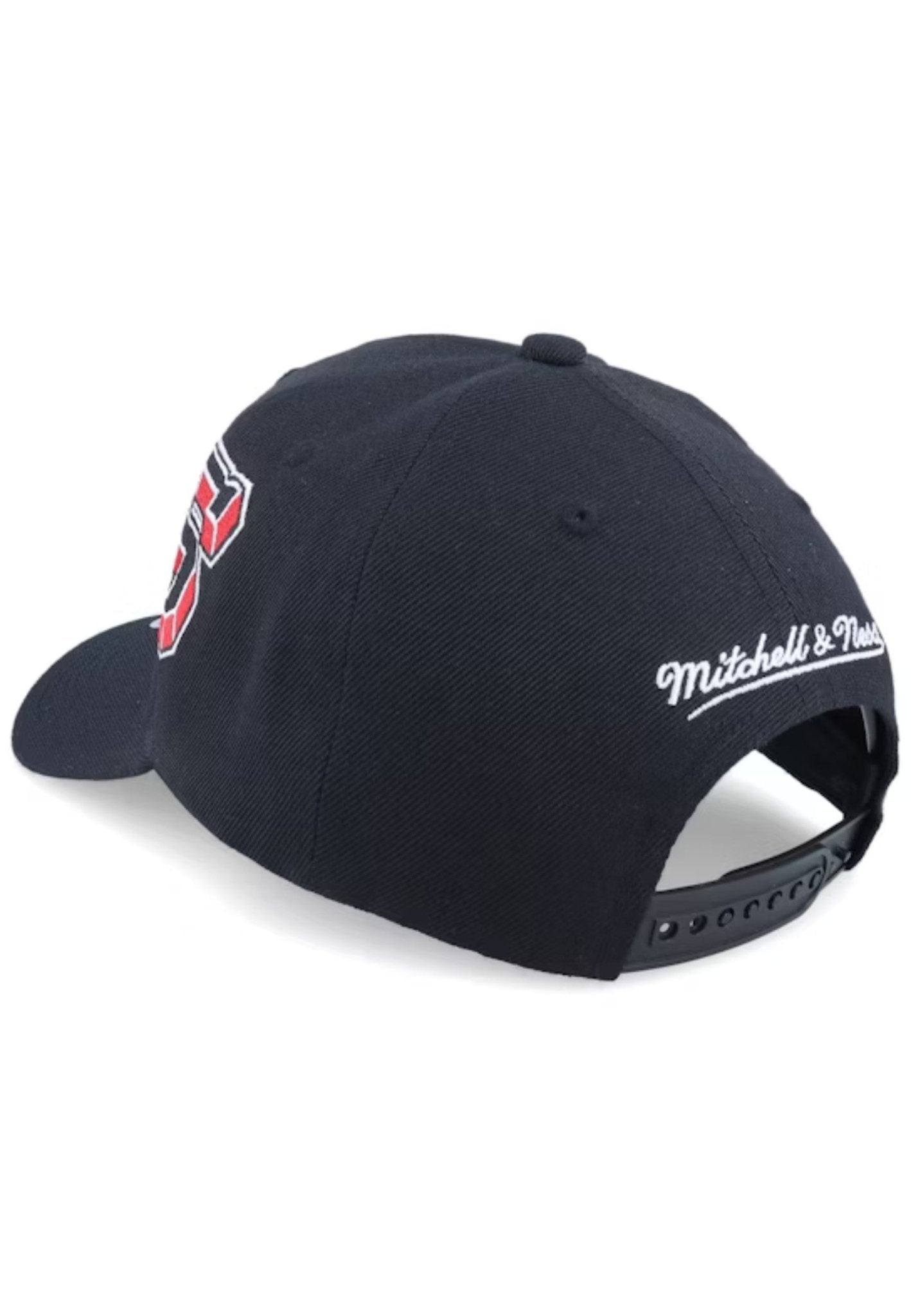 GORRA MITCHELL & NESS NEGRA BULLS HYPER TYPE PRO SNAPBACK - AREA ZERO