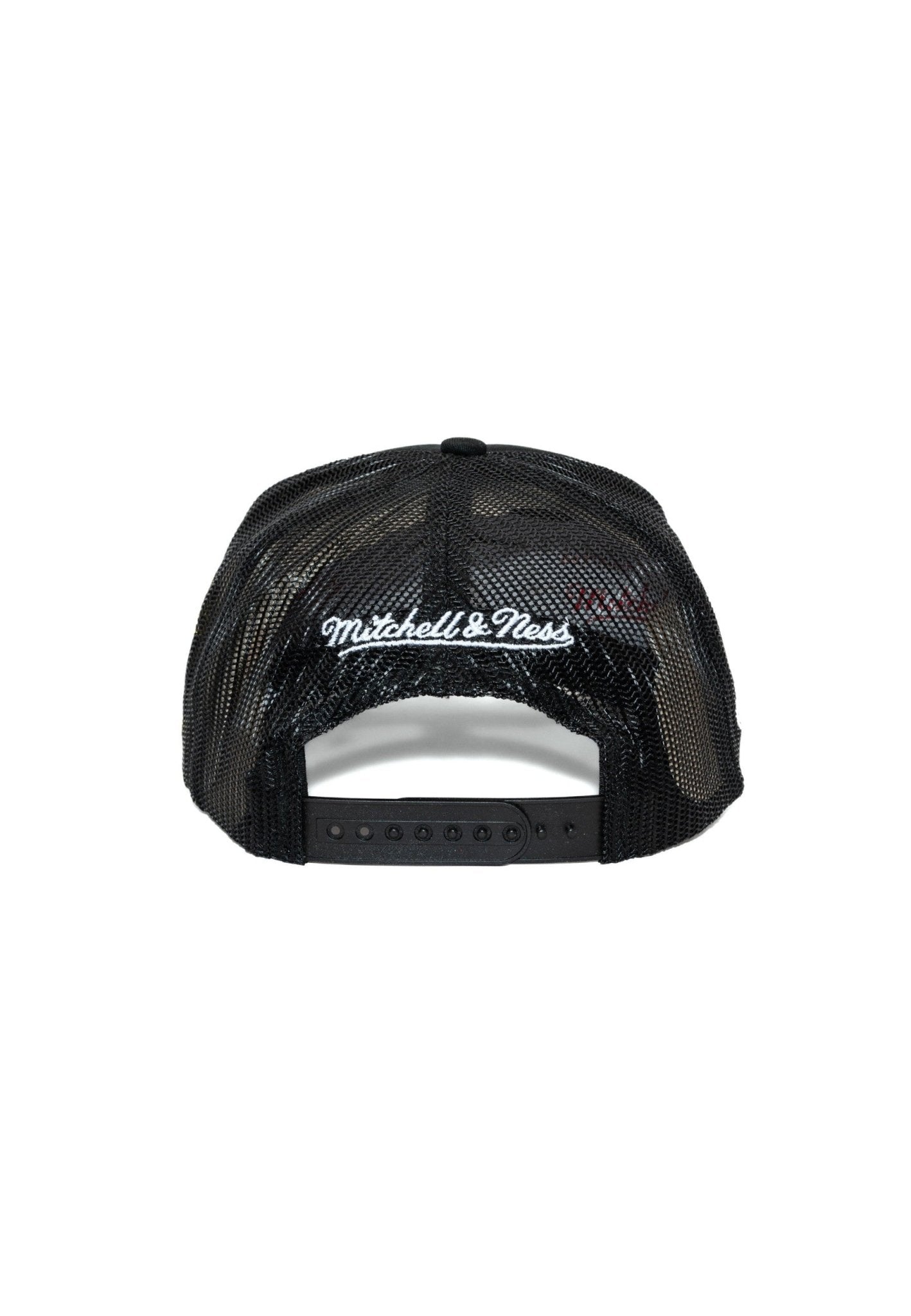 GORRA MITCHELL & NESS NEGRA GOLDEN STATE BIG CHAMP TRUCKER CAP - AREA ZERO
