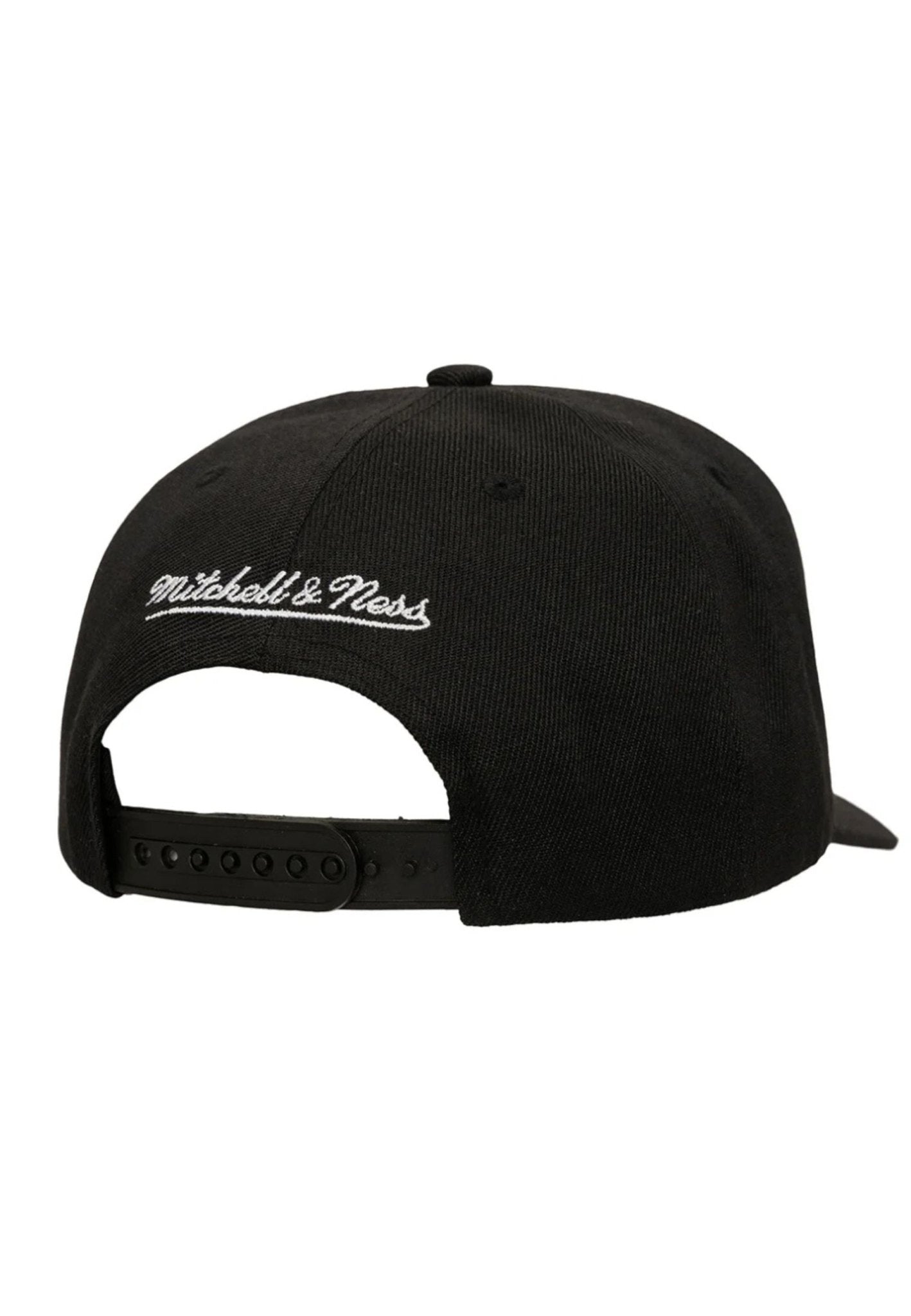 GORRA MITCHELL & NESS NEGRA GRIZZLIES NBA TILTED PRO SNAPBACK - AREA ZERO