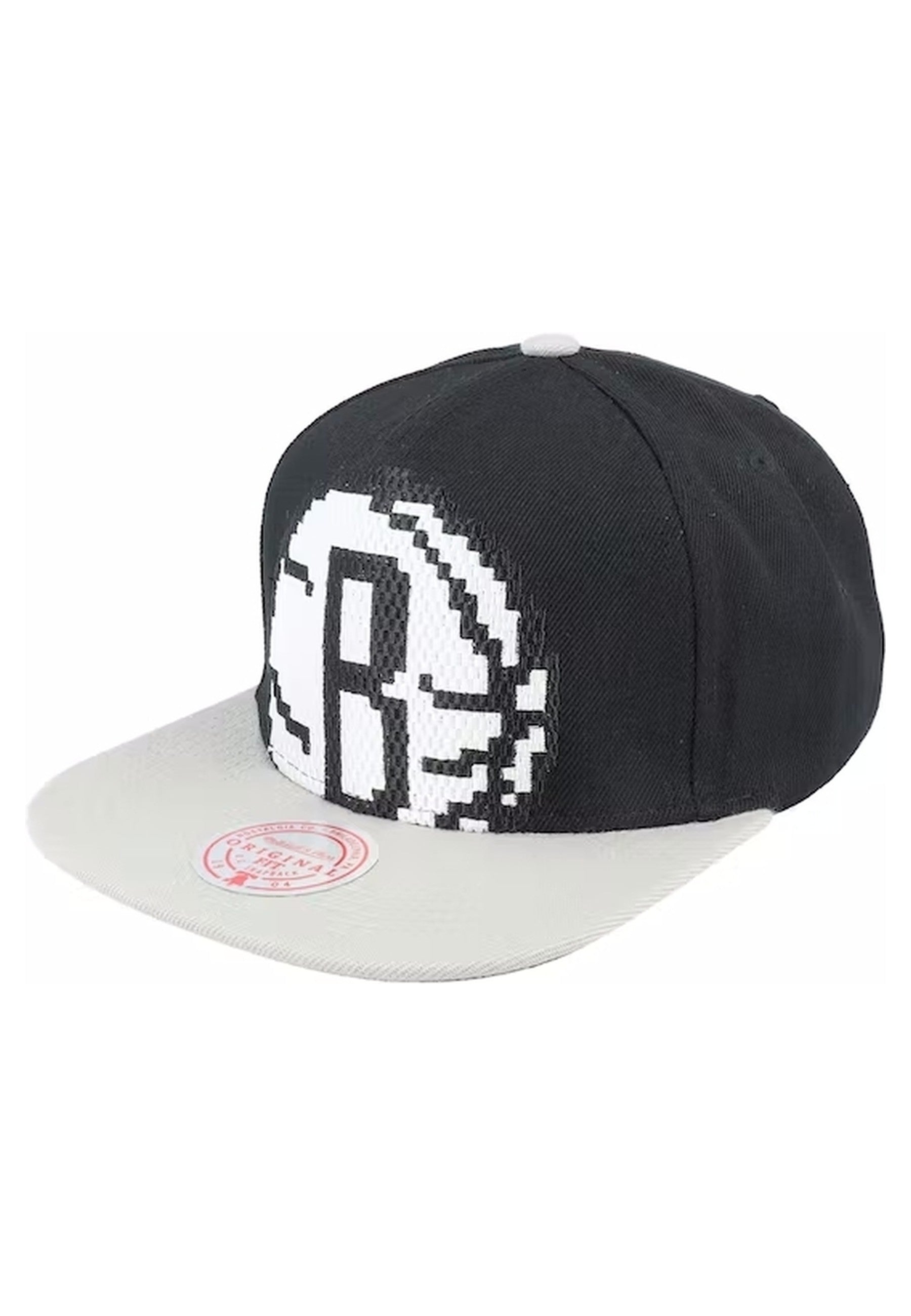 GORRA MITCHELL & NESS NEGRA BROOKLIN NETS 8 BITS XL SNAPBACK