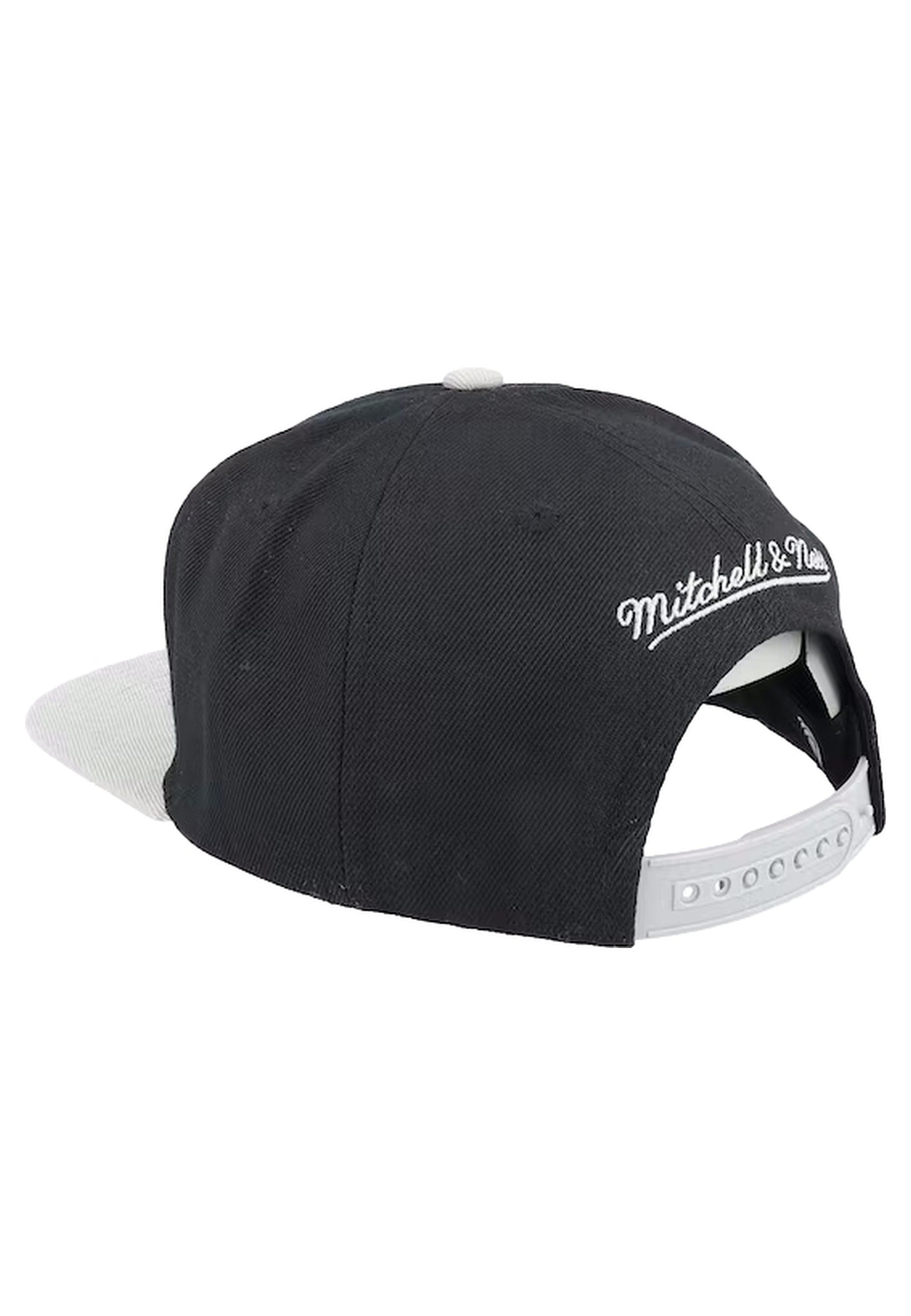 GORRA MITCHELL & NESS NEGRA BROOKLIN NETS 8 BITS XL SNAPBACK