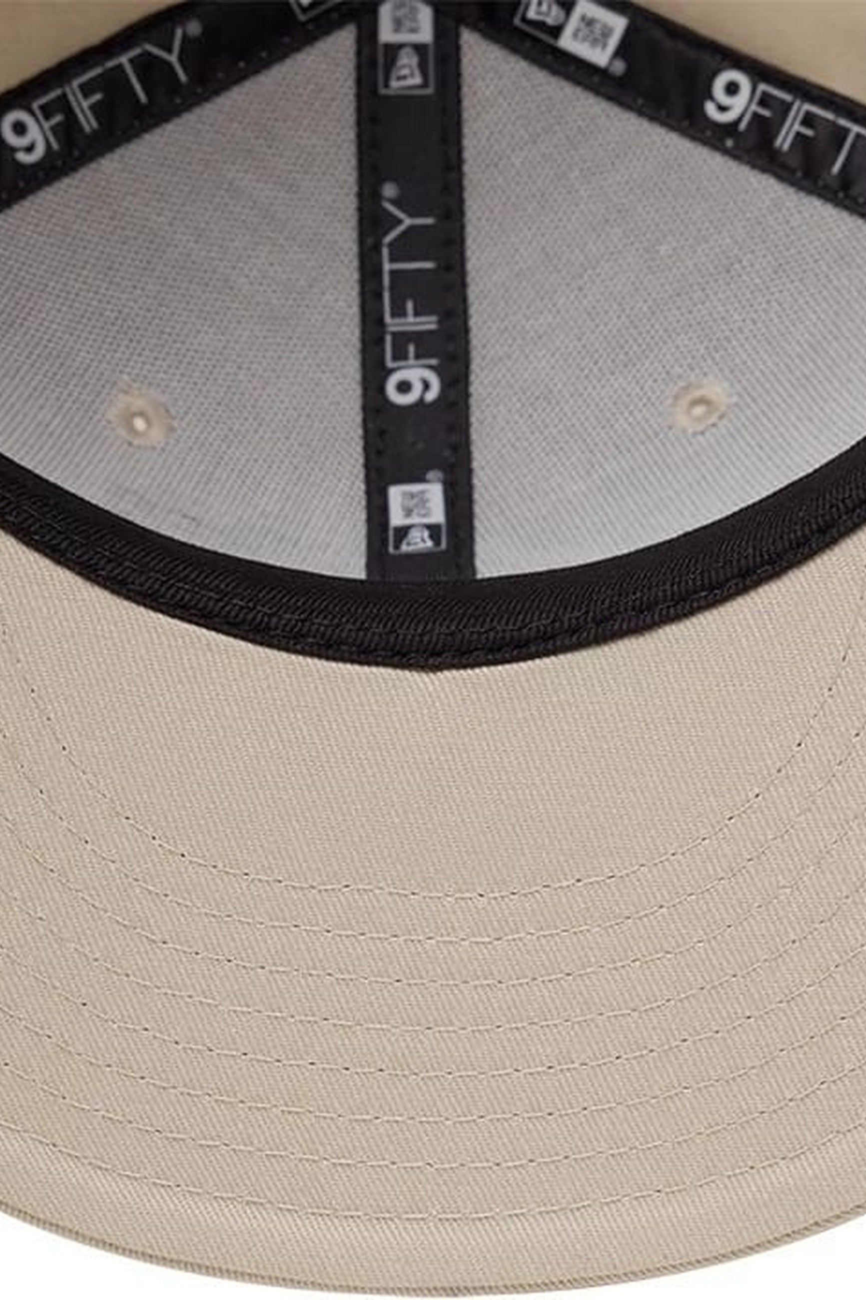 GORRA NEW ERA BEIGE YANKEES OUTDOOR ICON 9FOFTY NEYYAN