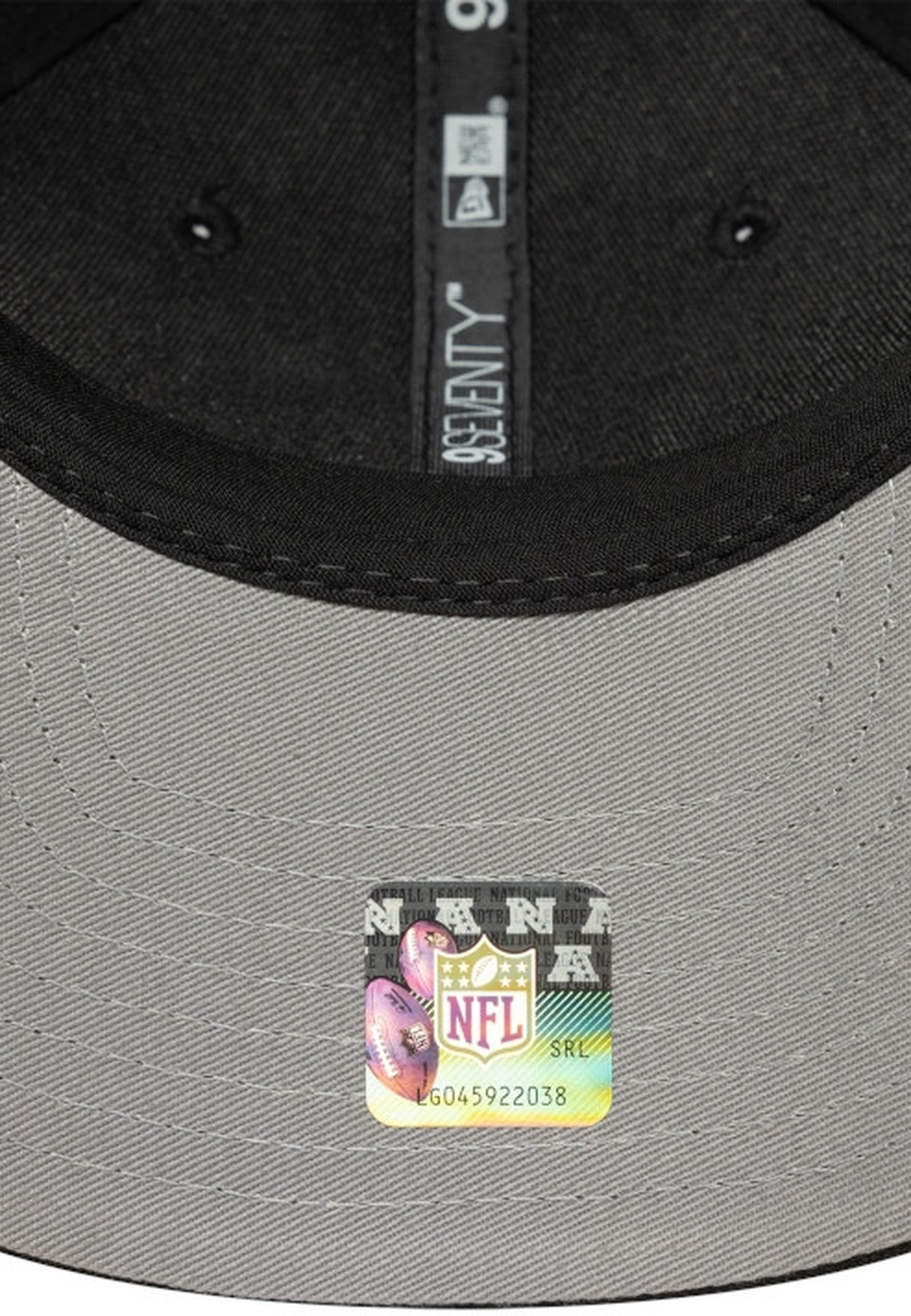 GORRA NEW ERA NEGRA RAIDERS NFL PATCH 9SEVENTY LASRAI