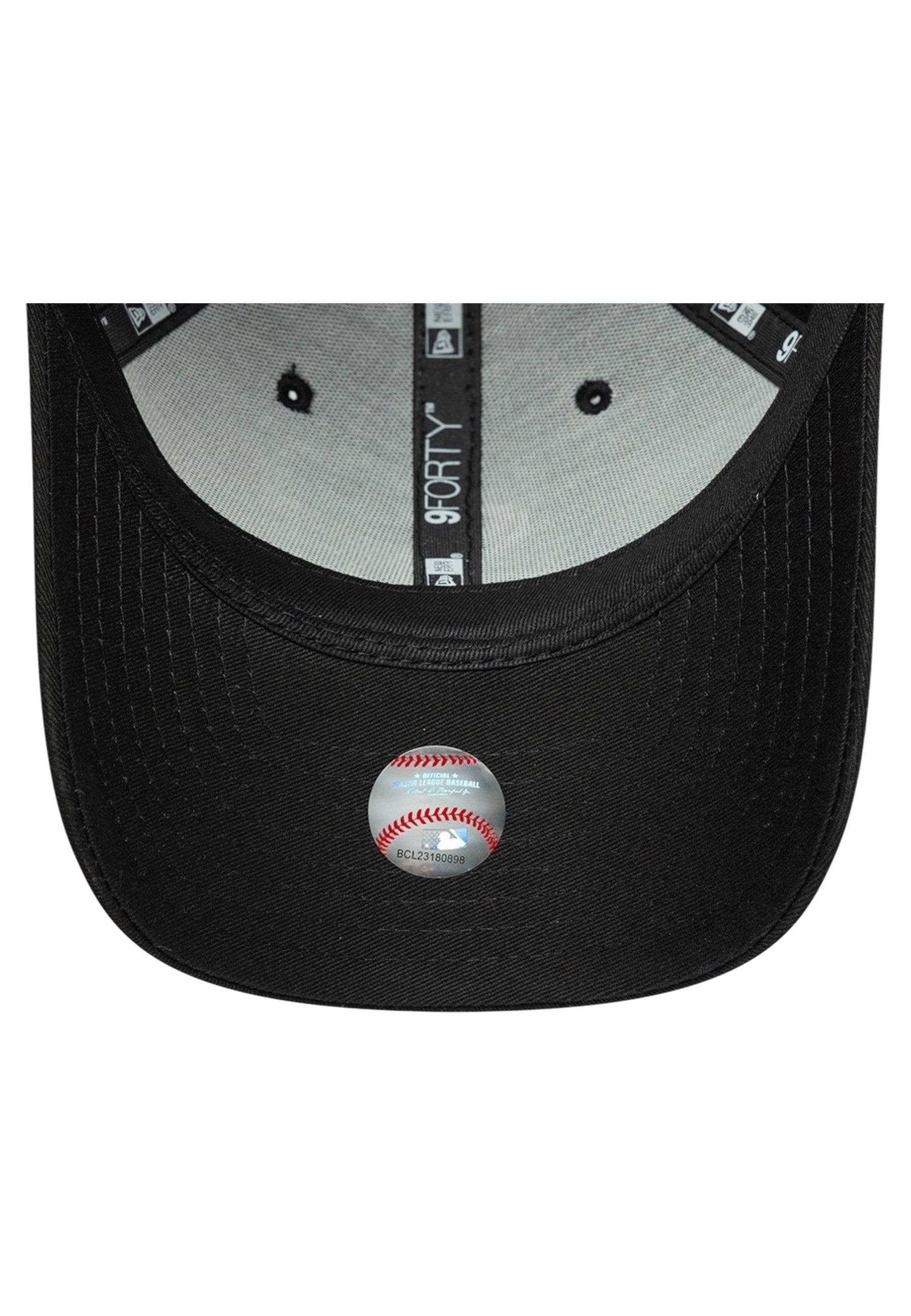 GORRA NEW ERA NEGRA WHITE SOX MLB SIDE SCRIPT 9FORTY MC CHIWHI