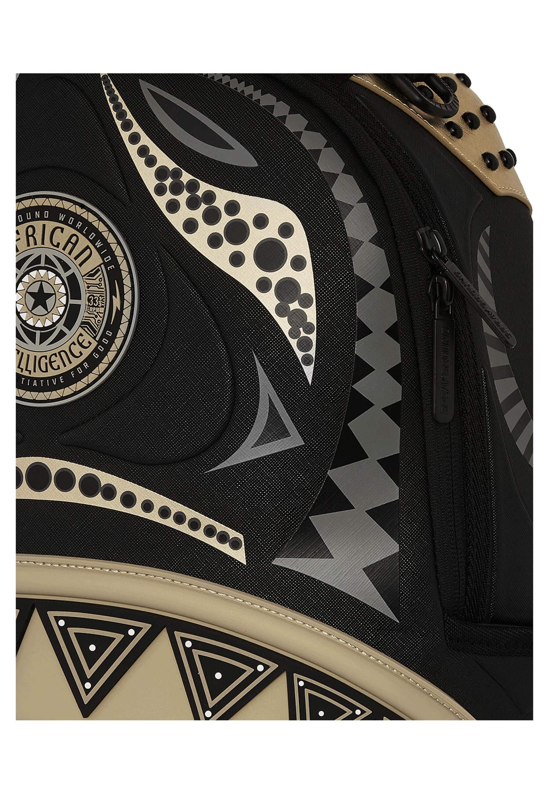 MOCHILA SPRAYGROUND NEGRA AI WONDERLAND GOLD AND BLACK BACKPACK