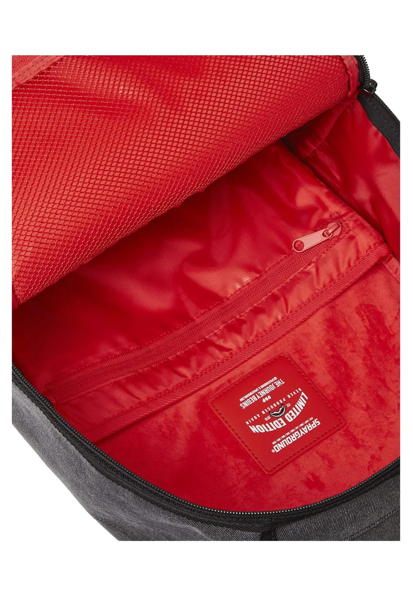 MOCHILA SPRAYGROUND NEGRA SHARK CENTRAL PAINTED DLXS BACKPACK - AREA ZERO