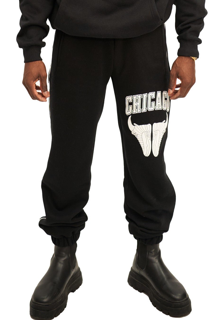 PANTALON CHICAGO NEGRO BIG FACE SNEAKER PANT - AREA ZERO