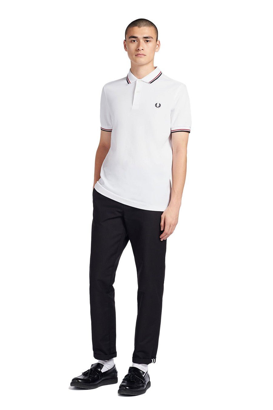 POLO FRED PERRY BLANCO BASICO LOGO LAUREL BORDADO PECHO MANGA CORTA - AREA ZERO