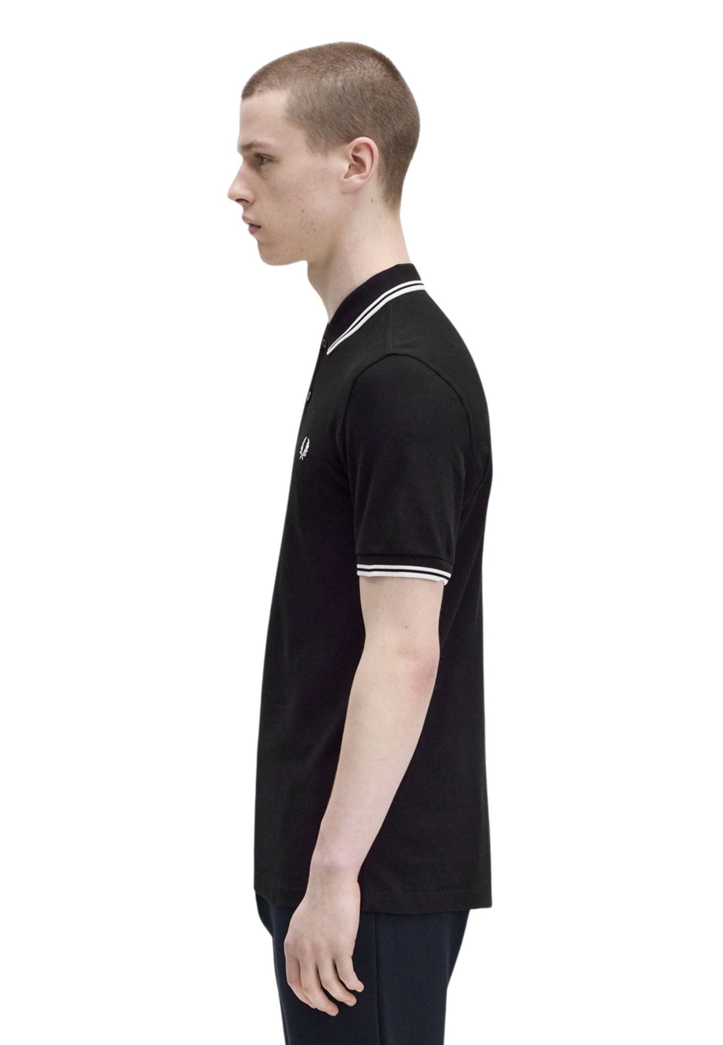 POLO FRED PERRY NEGRO/BLANCO MANGA CORTA - AREA ZERO