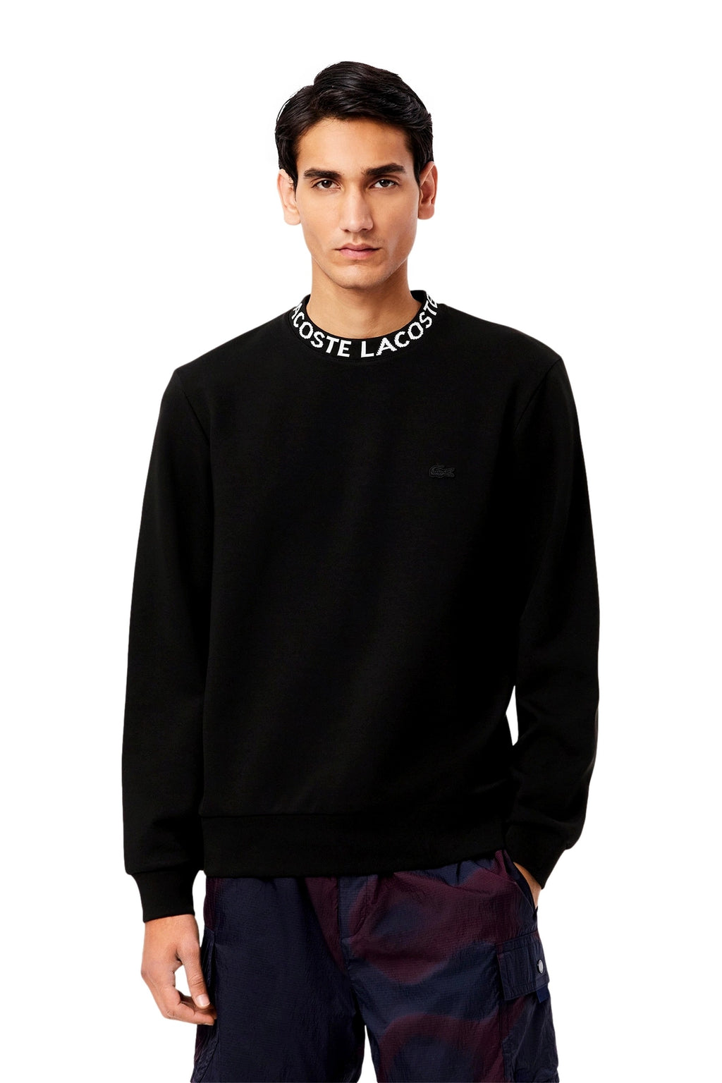 SUDADERA LACOSTE NEGRA JAQUARD TAPE CREWNECK