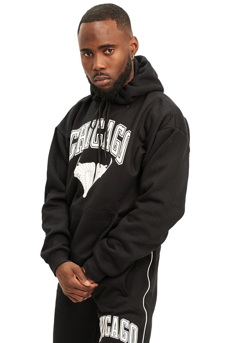 SUDADERA NEGRA CHICAGO SNEAKERS BIG FACE HOODIE - AREA ZERO