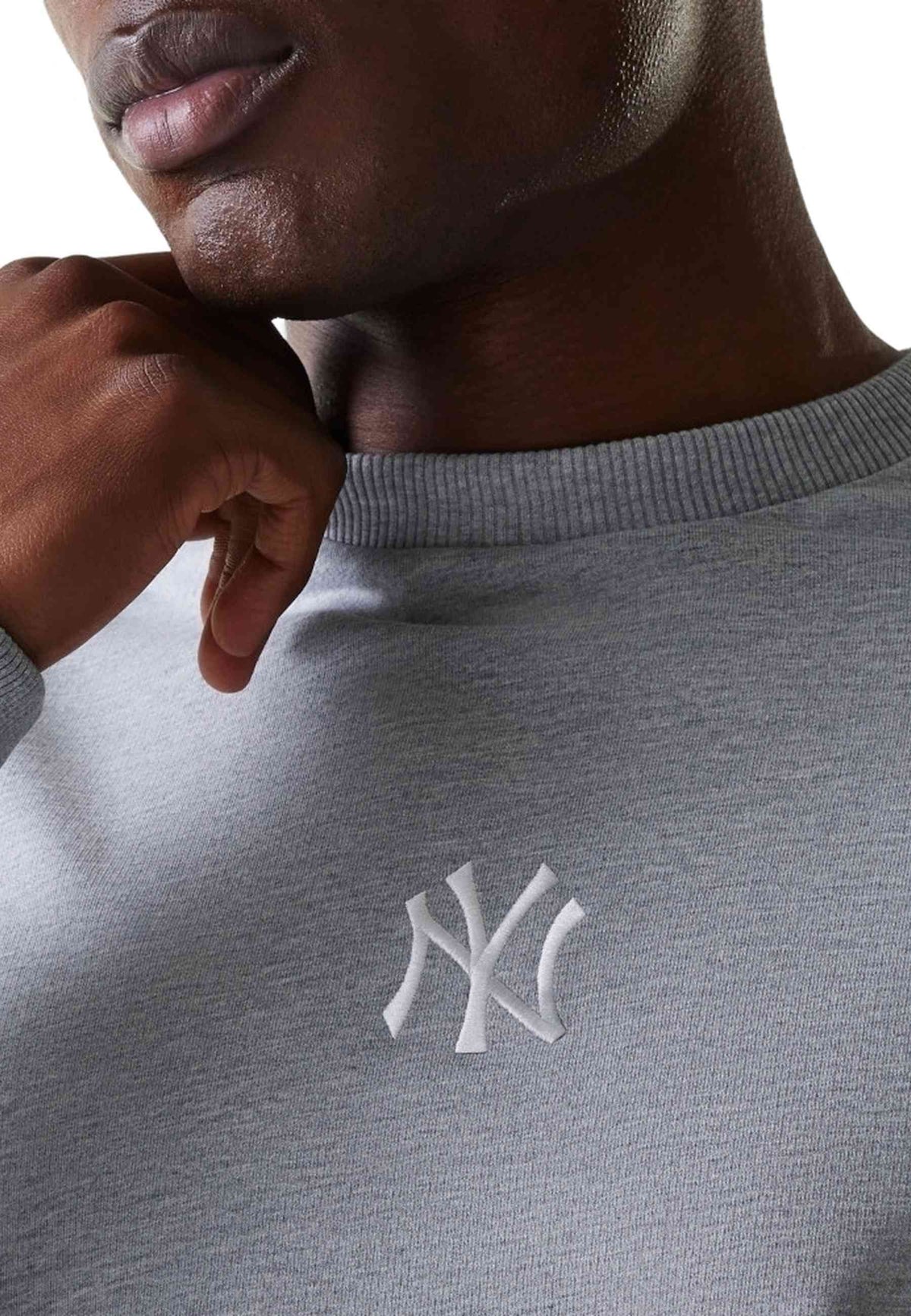 SUDADERA NEW ERA GRIS MLB LE MIDI YANKEES CREWNECK SWEATSHIRT