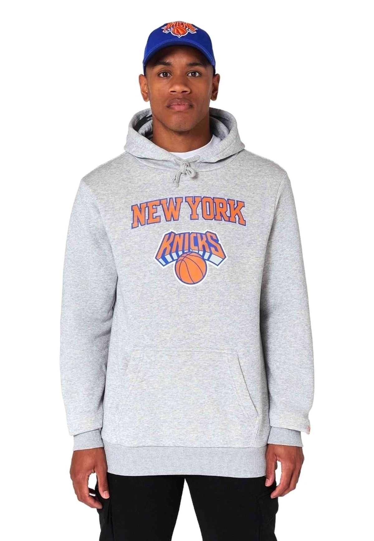 SUDADERA NEW ERA GRIS NEW YORK KNIKS NBA REGULAR HOODY