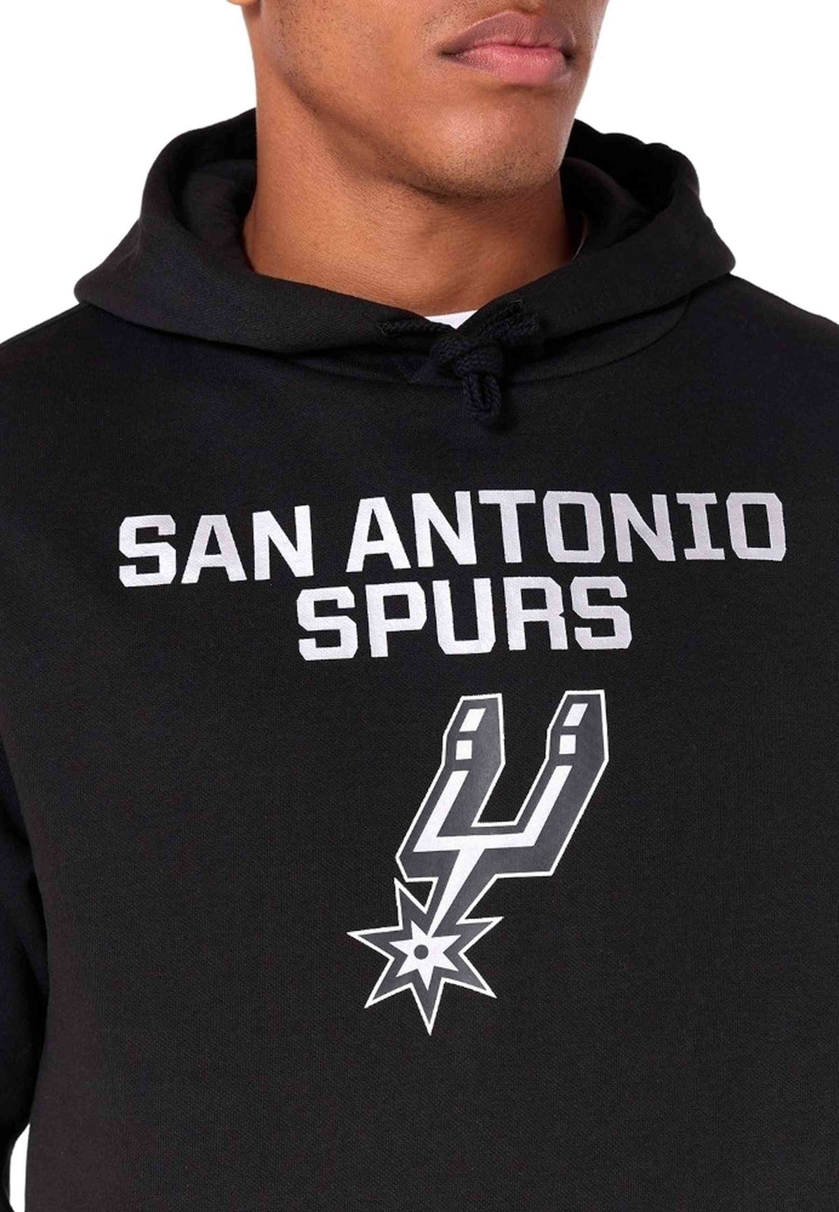 SUDADERA NEW ERA NEGRA SAN ANTONIO SPURS NBA REGULAR HOODY